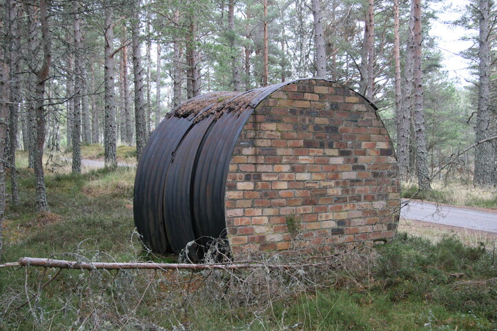 CT-ST 27 Nissen hut 2.JPG