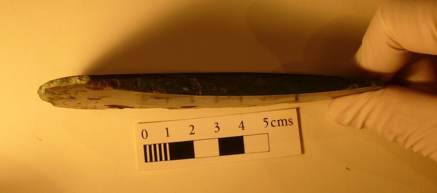MHG4685 Knockgranish EBA axehead side.JPG