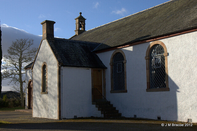 Resolis Free Church_6901782263_m.jpg