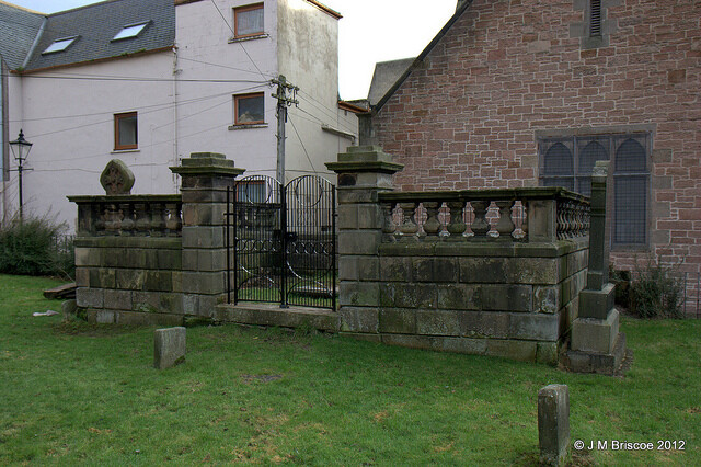 Old High Kirk graveyard, Inverness,_6681033407_m.jpg