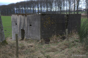 Type 24 Pillbox near Tomich, Invergordon_6915626311_m.jpg