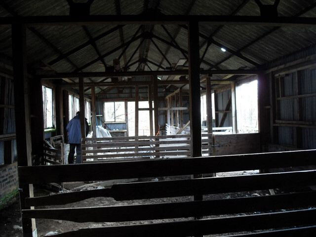 11.ACHNASAUL SHEARING SHED - INTERIOR STRUCTURE 1.jpg