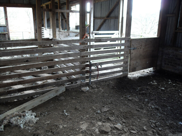 12.ACHNASAUL SHEARING SHED - INTERIOR STRUCTURE 2.jpg