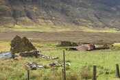 Crofting buildings Balnacra.jpg