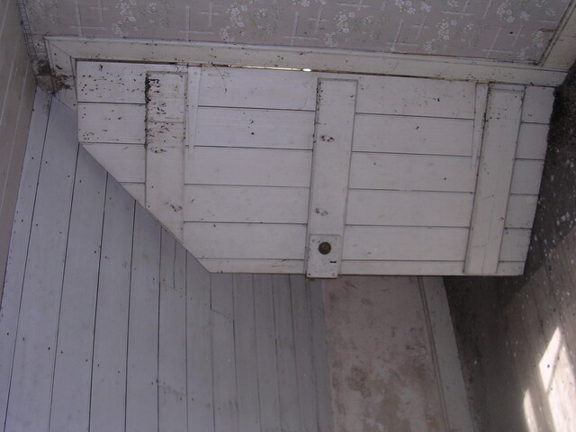 house 013.jpg