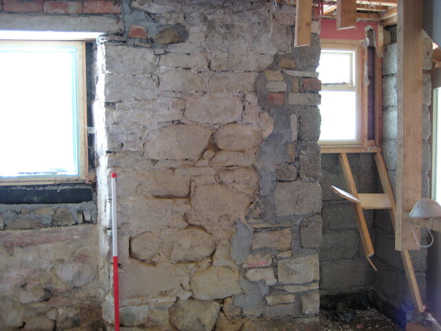 Evelix Cottage p16 18-07-07.jpg