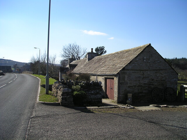 11 View of front of house from SE.JPG