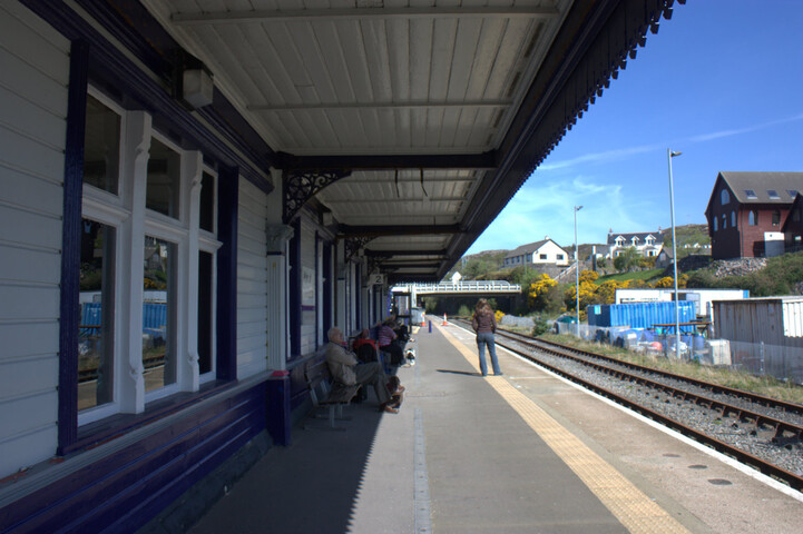 JMBriscoe_Kyle_of_Lochalsh_Train_Station_10.jpg