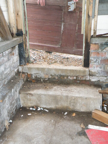 EHG3902_Bottom, entrance.JPG