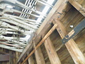 EHG3902_Bottom, through frame.JPG