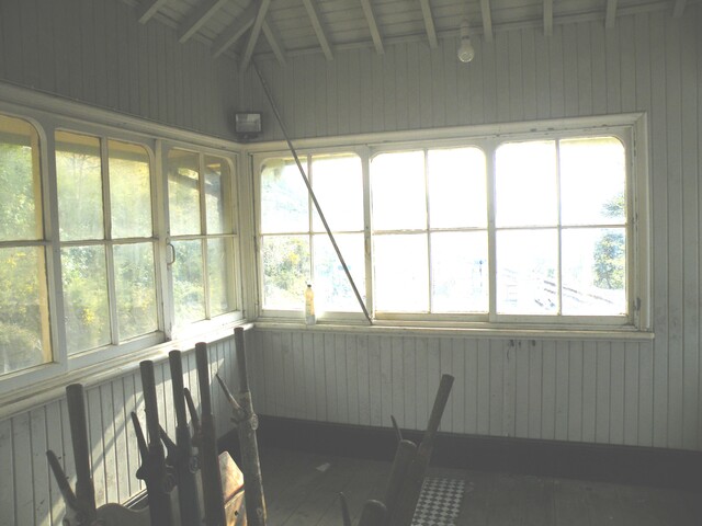 EHG3902_Top floor, east facing.JPG