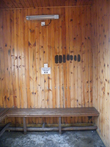 EHG3902_Waiting room, east wall.JPG