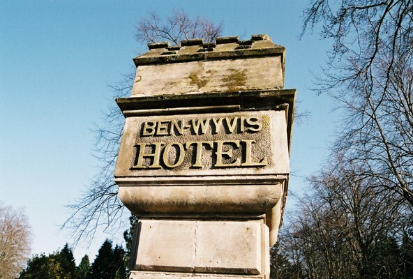 MHG7864_Ben_Wyvis_Hotel_2.JPG
