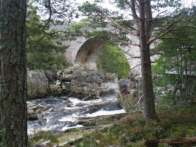 MHG7101_Little_Garve_Bridge_2.JPG