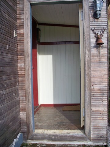 EHG3841_Elgol Church Entrance to Porch.jpg