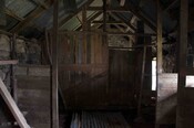 EHG3966_photo 9-Byre wooden partitions.jpg