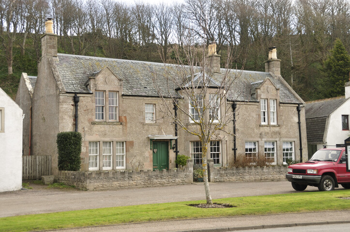 EHG4718_EskdaleHighStreet_2.jpg