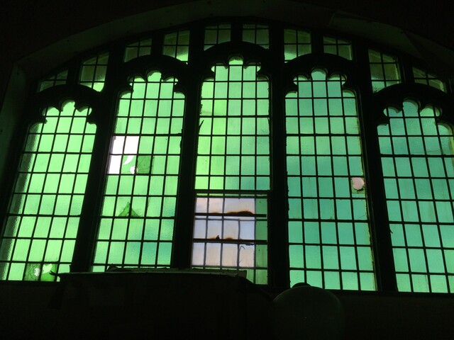 EHG4786_Front window inside.JPG
