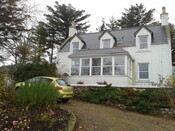 EHG4928_23_braeval_ south eleavtion.jpg