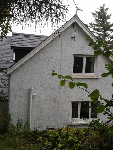 EHG4928_28_braeval_north elevation house.jpg