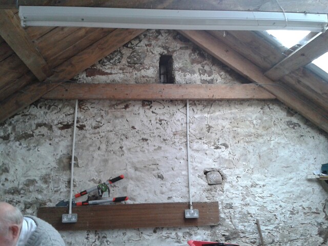 EHG4928_35_braeval_int_west gable.jpg