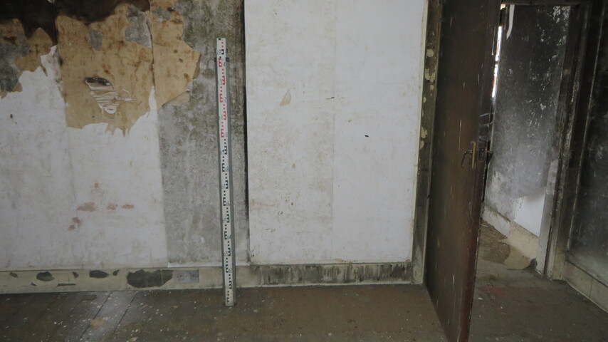 EHG5195_Little Budgate Living Room internal wall.JPG