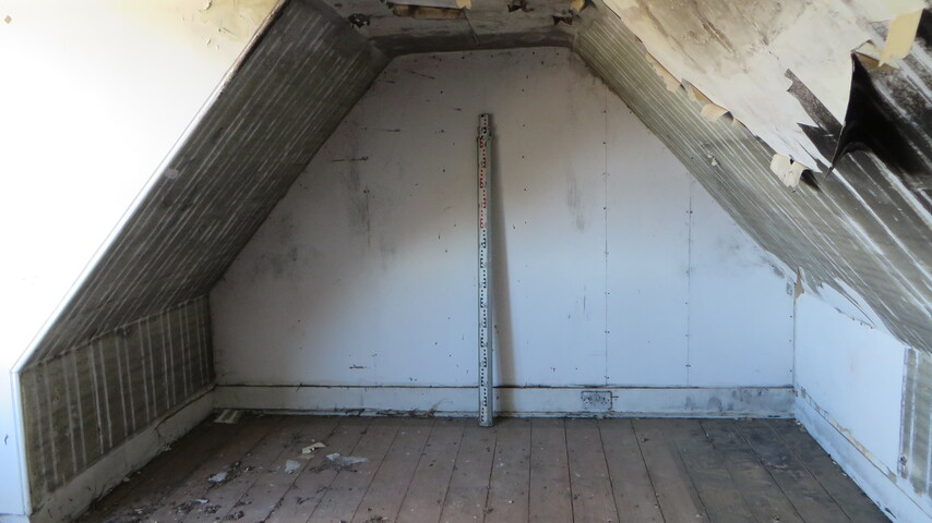 EHG5195_Little Budgate West Bedroom.JPG