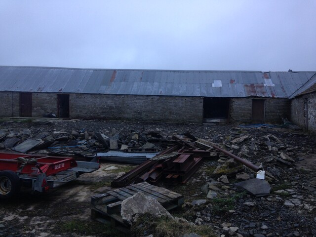 EHG5257_Building to the left.JPG