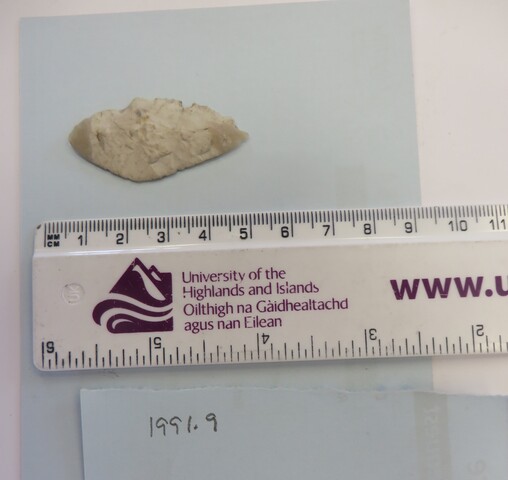 1991.9 Bandarsaig leaf-shaped arrowhead (2).jpg
