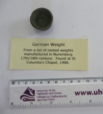 1988.4_St Columba's chapel, Portree bronze weight.jpg