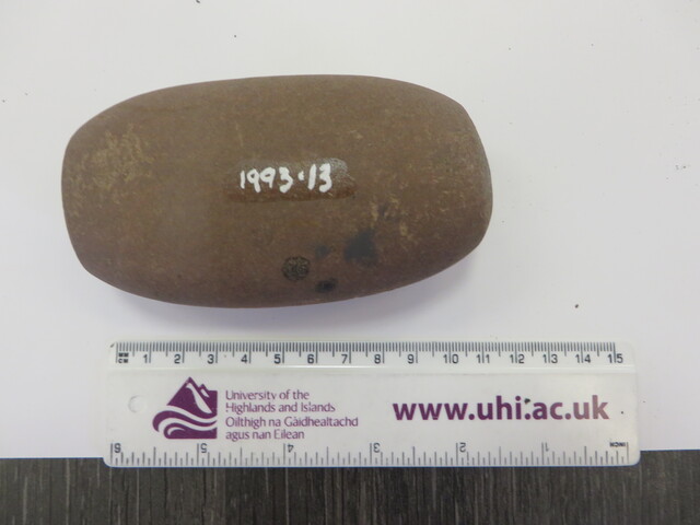 1993.13_Dun Flodigarry pounder.JPG