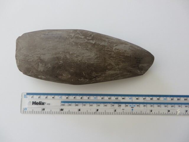 SHG28509_X1_KildonanAxehead.jpg