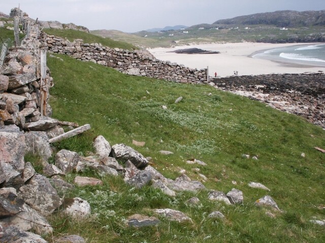 NC15NE0003 - Cladh Eilean na h-Aiteig, Oldshoremore2.jpg
