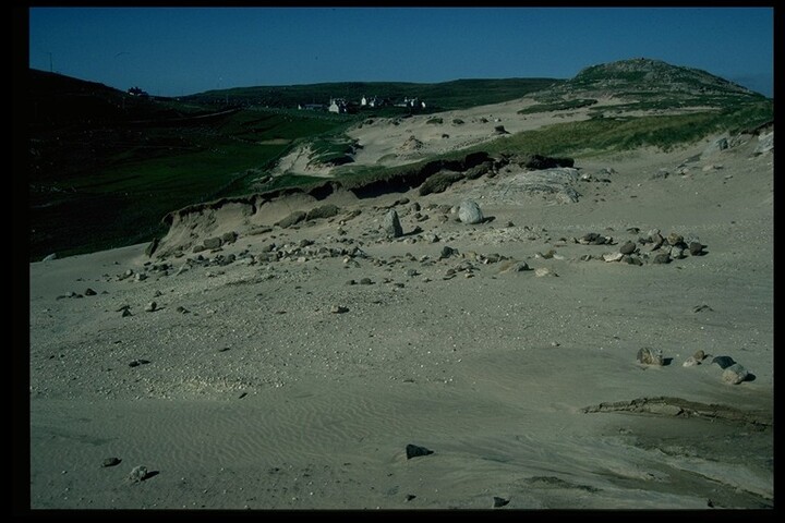 NC15NE0004 - Shell 'mound', Cnoc Na Moine. Balchrick 1.jpg