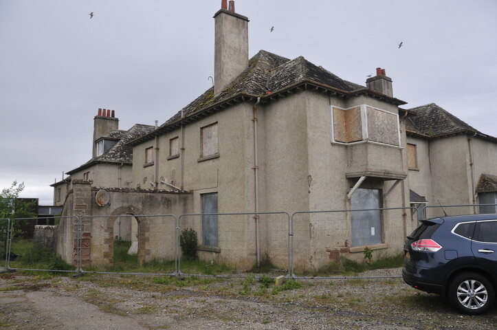 MHG17013_02.jpg